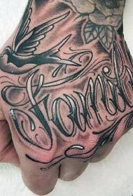 Impresionante patrón de tatuaje familiar inglés de golondrina en el dorso de la mano