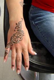 Klassinen muoti kaunis käsi totem rottinki tatuointi malli kuva