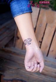 Симпатичні фото татуювання запястья Xiao Xiangyun