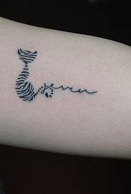 Vnitřní rameno linie kočka tetování obrázek