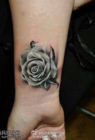 Håndled sortgrå rose tatoveringsbillede
