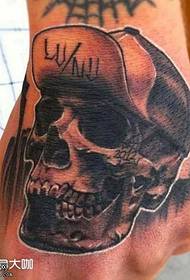 Modello tatuaggio tatuaggio a mano