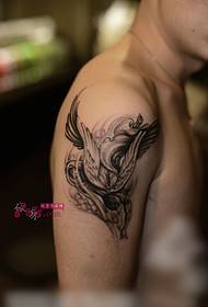 Musta harmaa eurooppalainen ja amerikkalainen enkeli iso käsivarsi tatuointi kuvia