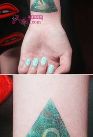 Persoonlikheid driehoek swaan pols tatoo prentjie