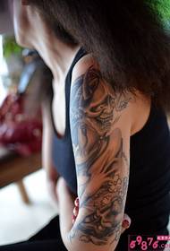 Blummenarm Japanesch Prajna Tattoo Bild