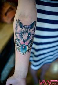 Cute tattoo avatar braç gata imatge