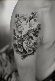 Gambar pola tattoo tato ireng lan putih kanthi lengen