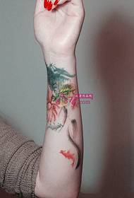 Tintenartkalmarblumen-Arm-Tätowierungsbild