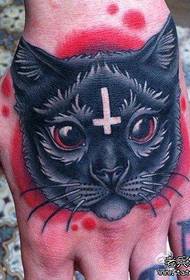 手臂流行的流行貓紋身圖案