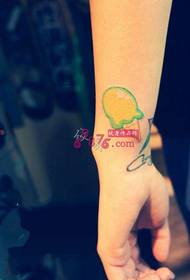 Gambar kepribadian lemon es krim pergelangan tangan tato