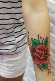 漂亮手腕唯美好看的玫瑰花纹身图案图片