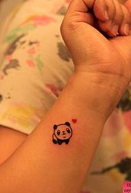 Зглоб цртан филм панда тетоважа шема