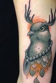 Maschera del modello del tatuaggio del collettore di sogno della mano