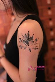 Blæk lotus pige tatoveringsbillede