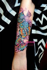 Цветочная рука цветок бабочка татуировка картина