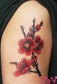 Imagem de tatuagem delicada de ameixa
