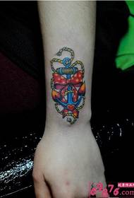 Bow isithombe se-anchor tattoo