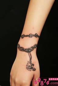 Immagine di tatuaggi di bracciale creativa da polso
