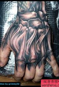 Hand 3D-meganiese tatoeëringswerk