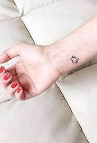 Mini Τατουάζ στο χέρι