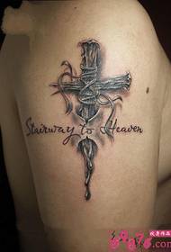 Raišties asmenybės kryžiaus tatuiruotės paveikslėlis