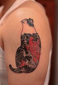 Immagine del modello del tatuaggio del gatto del grande braccio