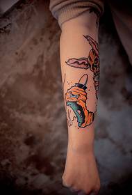 Kreativ tatoveringsbillede af lanterne ghost arm