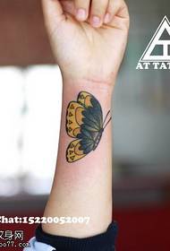 Tatuering för kvinnlig armbandsfärg tatuering