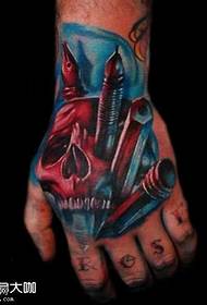 Modello tatuaggio tatuaggio a mano