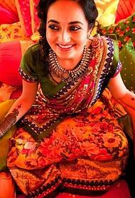 الجمال الهندي الأسرة المالكة جميلة صور الوشم الديني