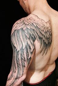 Halve lengte veren tattoo tattoo patroon is zeer dominant