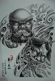 un modello tradizionale di tatuaggio a mezzo busto