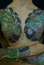 Una serie di tatuaggi a doppio becco con un alto tasso di rendimento