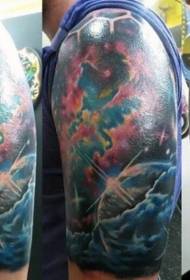 Modello del tatuaggio dello spazio profondo di colore del braccio grande