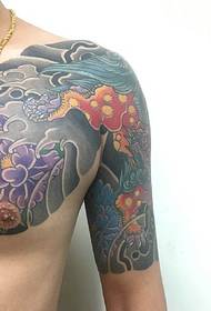 Super perfekts dominējošs krāsas bruņu tetovējums