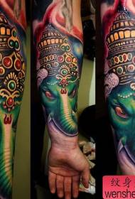 Ruční tetování vzor: ruka jako vzor boha tetování