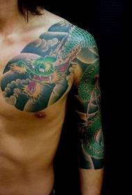 Corak tattoo naga satengah-biru alus