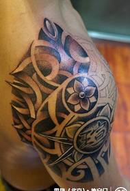 He tauira tattoo tattoo totemane pango