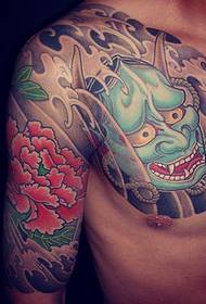 Ang tattoo ng Miyazaki ng Japan (MIYAZO TATTOO) ay gumagana sa kalahating piraso ng tattoo