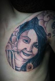 Geliefde vriendin portret half nagel tattoo patroon