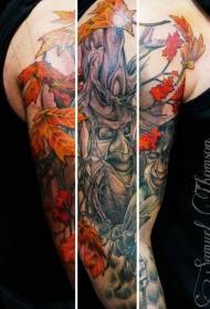 Arm gekleurde spookboom met bladeren tattoo patroon