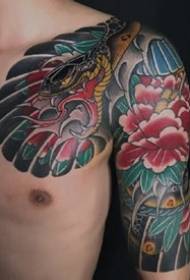 Hagyományos stílusú tetoválás - Hűvös hagyományos stílusú félpáncél tetoválás minta