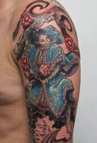Immagine di tatuaggio guerriero giapponese di colore della spalla
