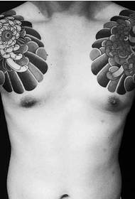 Μαύρο και άσπρο διπλό πανοραμική φωτογραφία τατουάζ όμορφη γοητεία