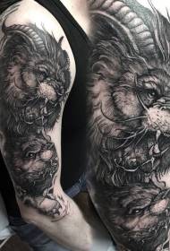 Fantastesch schwaarze Demonléiw mat Geesshorn Big Arm Tattoo Muster