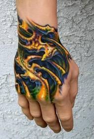 Fantastico modello di tatuaggio europeo e americano con la mano posteriore