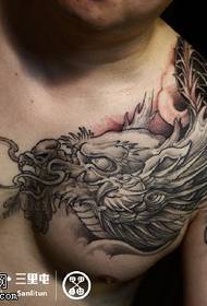 Изключително красив модел на татуировка на дракон