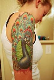 Kleurich pauwfûgel grutte earm tatueringspatroon
