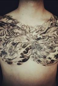 Drago maschile mezza armatura prepotente drago e tigre modello di tatuaggio di combattimento