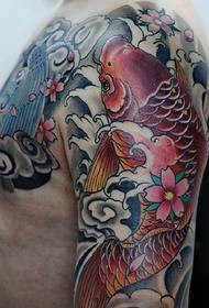 Tattoo me kallamarë gjysëm të gdhendur me shumë ngjyra me ngjyra